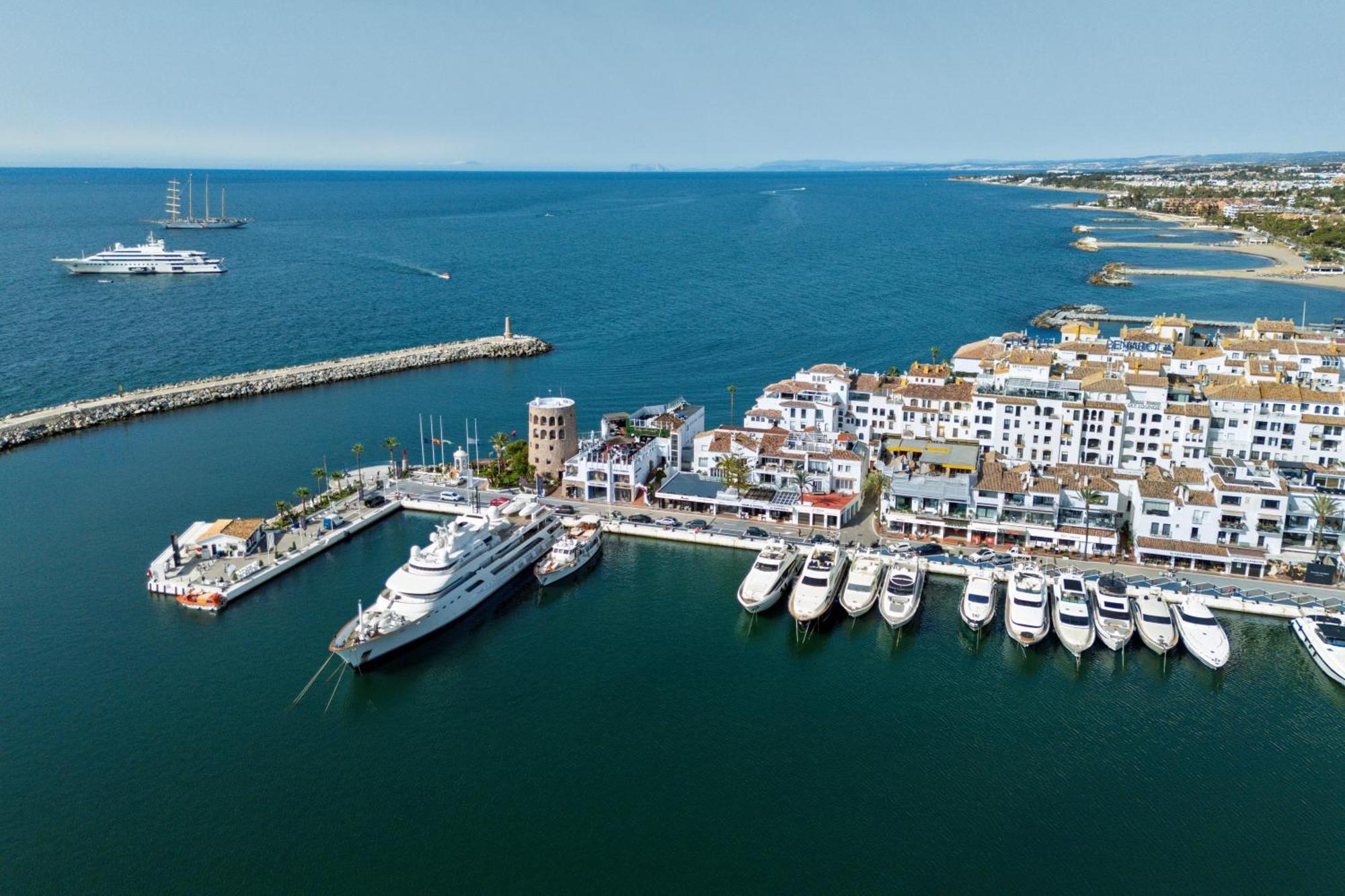 Apartment 243-fully Renovated-puerto Banus Front Line Penthouse