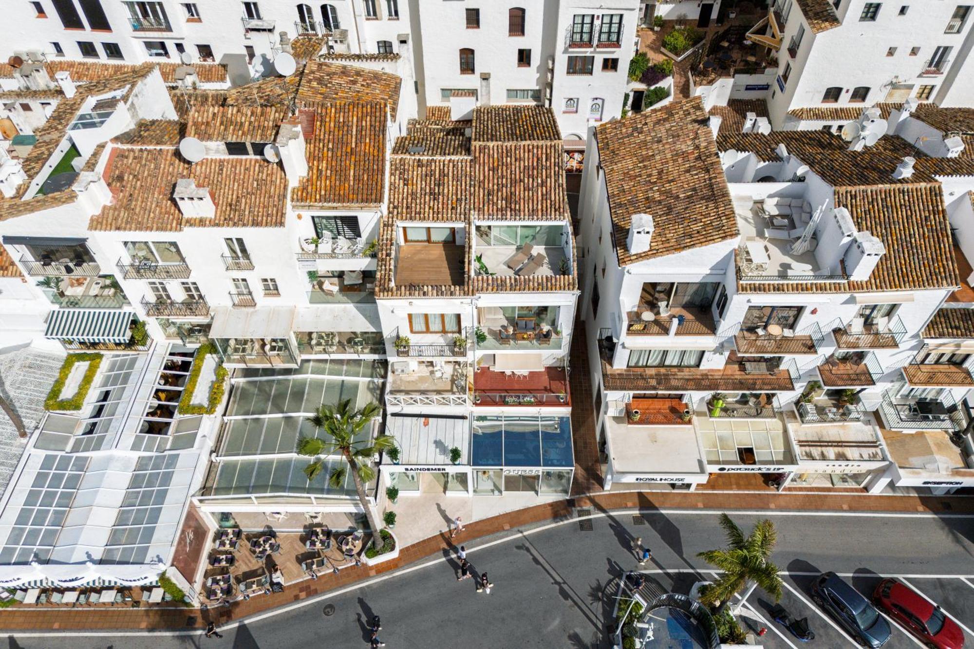 243-fully Renovated-puerto Banus Front Line Penthouse Apartment