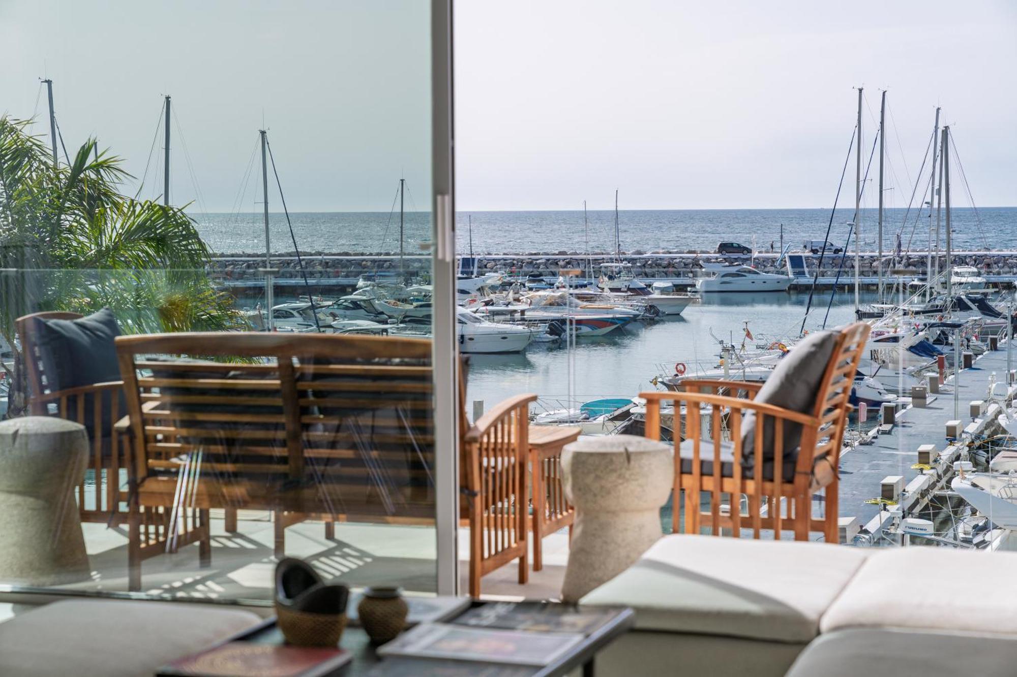 243-fully Renovated-puerto Banus Front Line Penthouse Apartment *